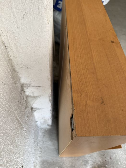 Продавам шкаф за обувки