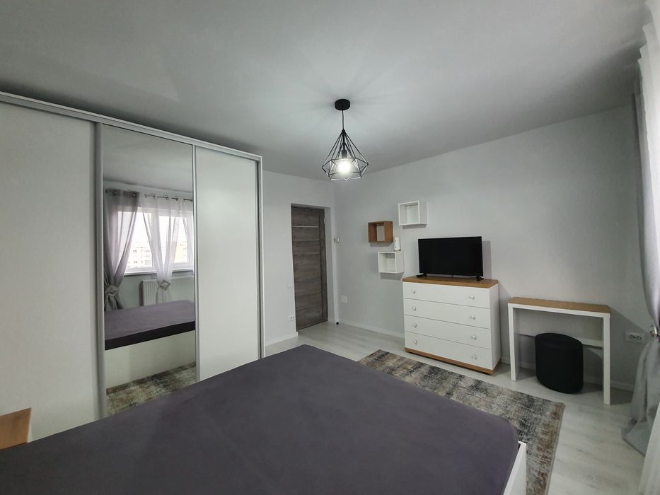 Apartament de inchiriat 2 camere decomandat Manastur/Mehedinti/parcare