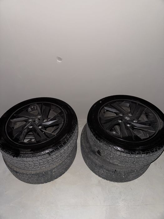 Продам диски R16 в сборе от Elantra