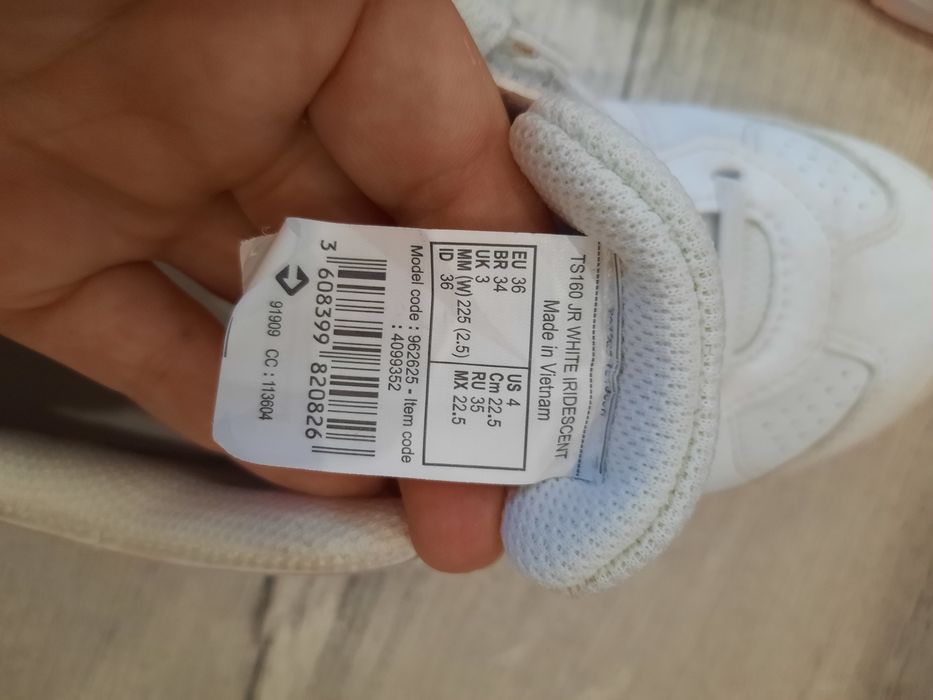 Спортни обувки за момиче 36 номер