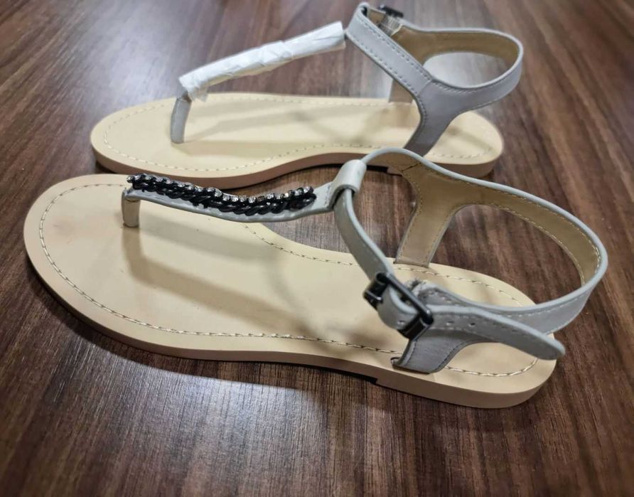 Равни дамски сандали Calvin Klein Jeans, модел Dara Shiny Vacchetta