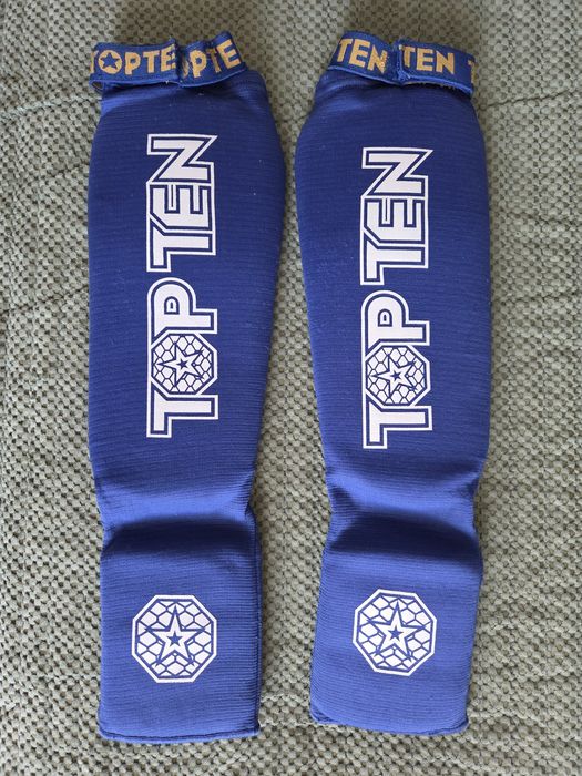 Кимоно, шлем, перчатки, футы