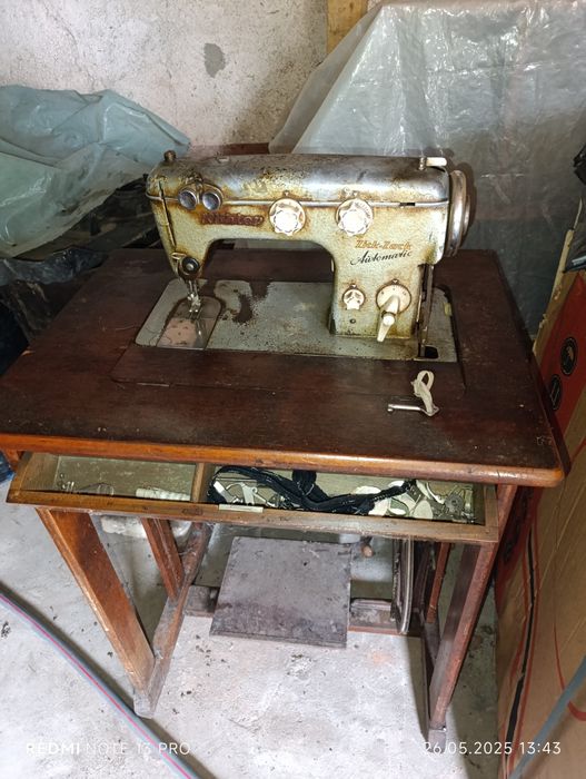 Продавам шевна машина KOHLER