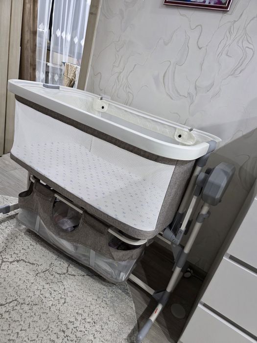 Кроватка для новорожденных