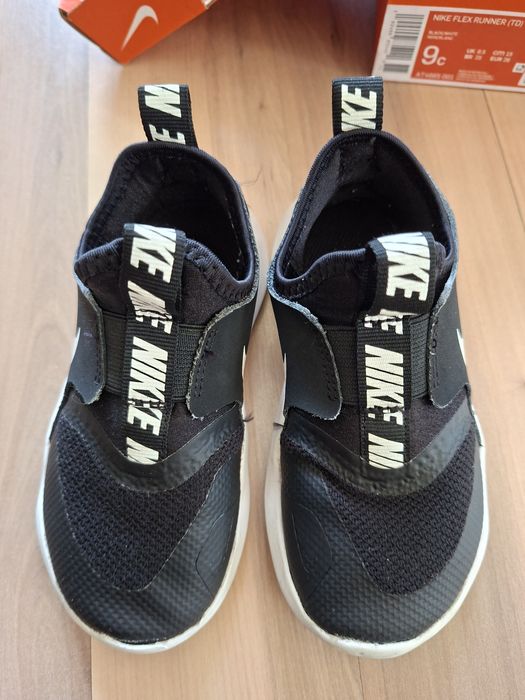 Детски маратонки Nike Flex Runner – №26 (15 см)