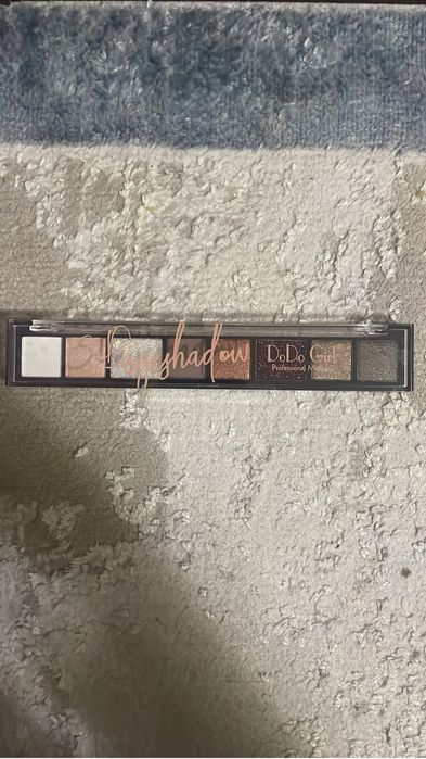 Продается румяна, тень, тень в наборе