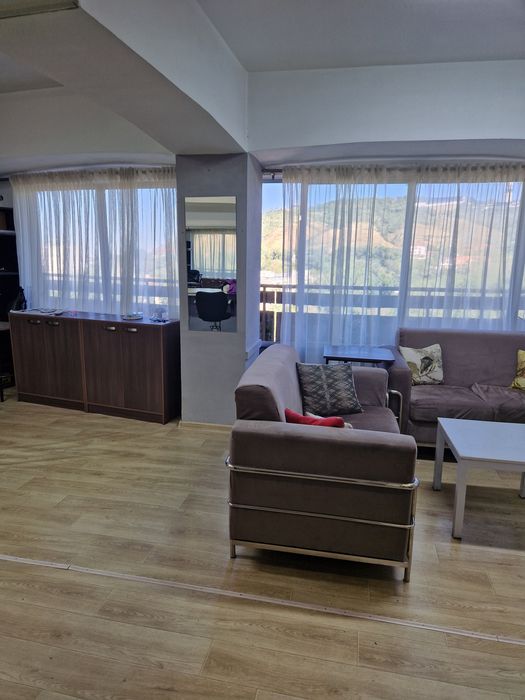 Сдам в аренду кресло в студии