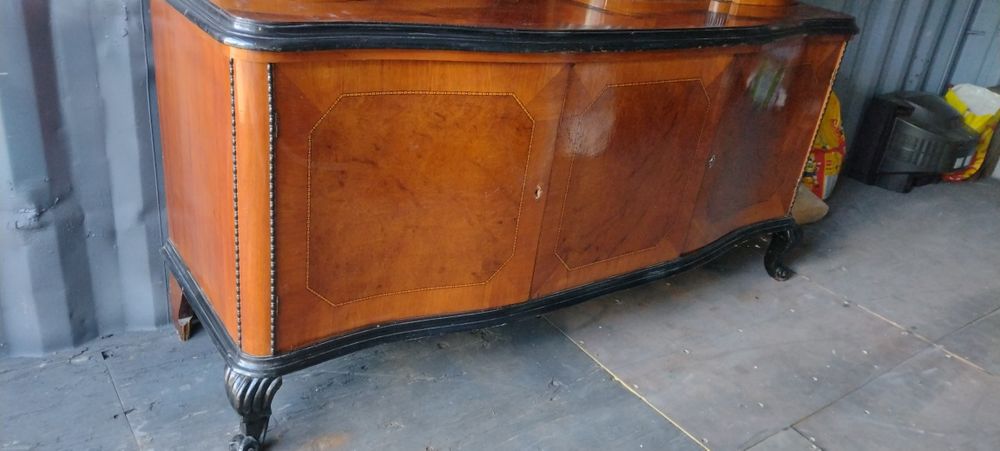 Servantă vitrină mobilă