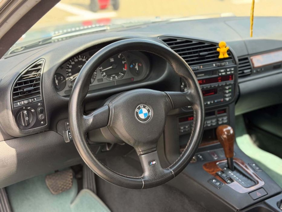 Vând BMW  e36-318 IS
