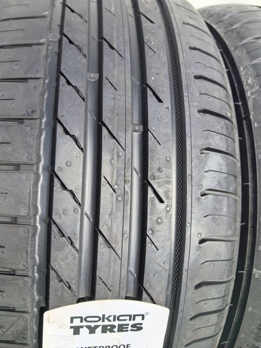 215/55/16 Нокиан ДОТ 2022 г - Чисто Нови
