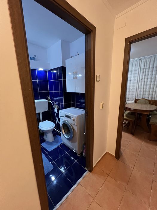 Închiriez apartament 2 camere, decomandat, centrala, aer condiționat