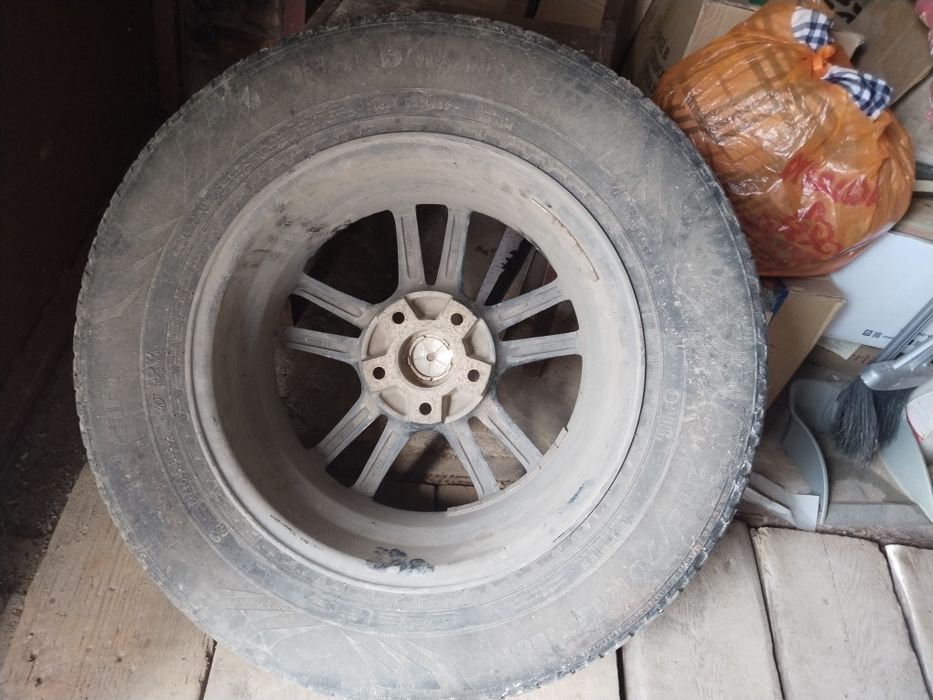 Диски 215/70 R16 NOKIAN с шинами