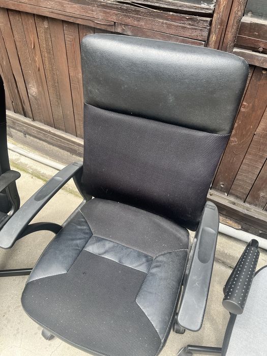 Scaun de birou, folosit, la alegere dintre cele disponibile, doar ridicate personala