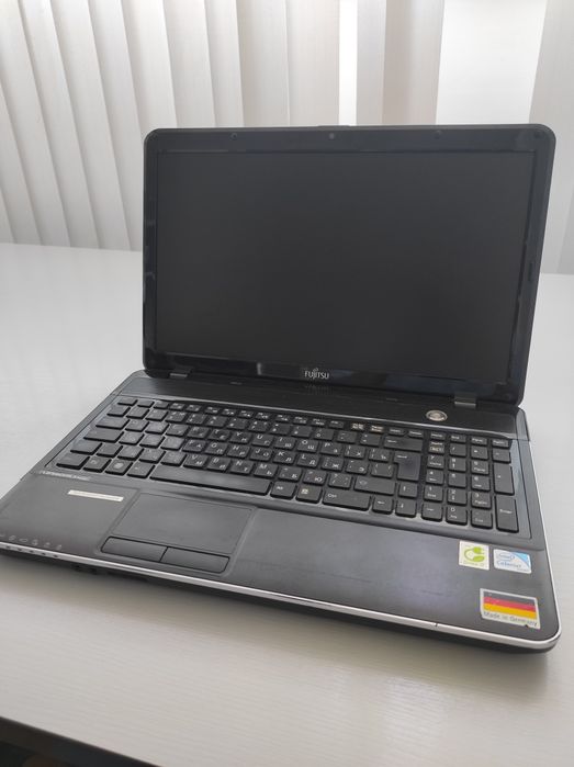 Продам ноутбук Fujitsu