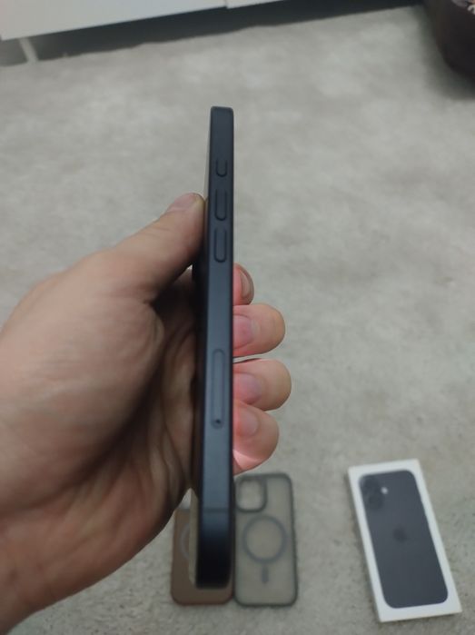 iPhone 16 - 17 cicluri - 1 AN garantie