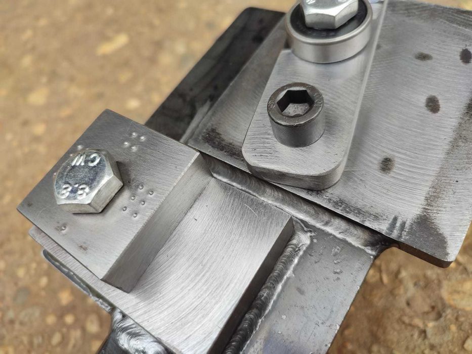 Aparat de facut Etrieri, Masina de Confectionat Etrieri, Placa Etrieri