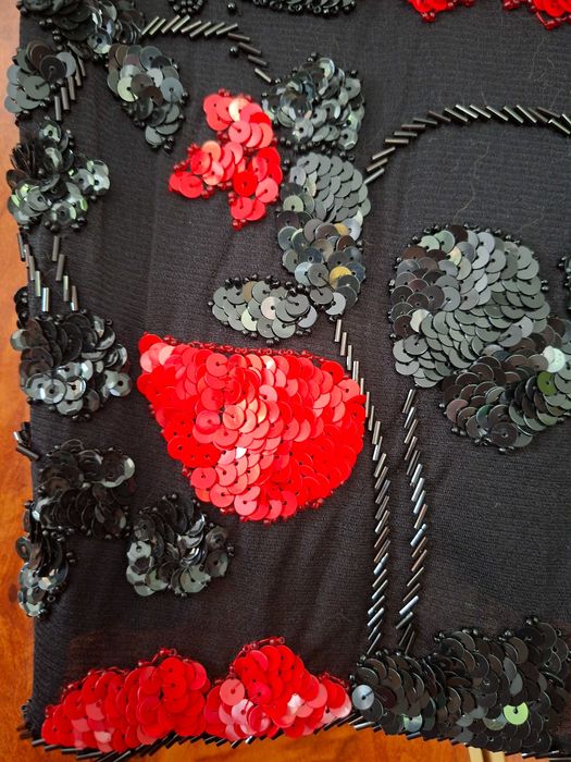 Bluza cu paiete mulată