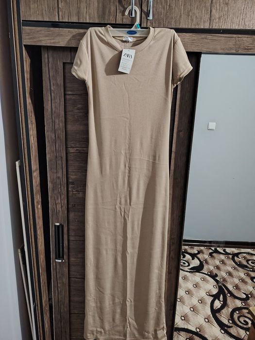 Платье длинное новое