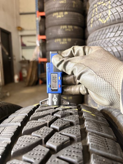 Anvelope iarna 205/65/16C Bridgestone Blizzak W810  205 65 16C R 16C