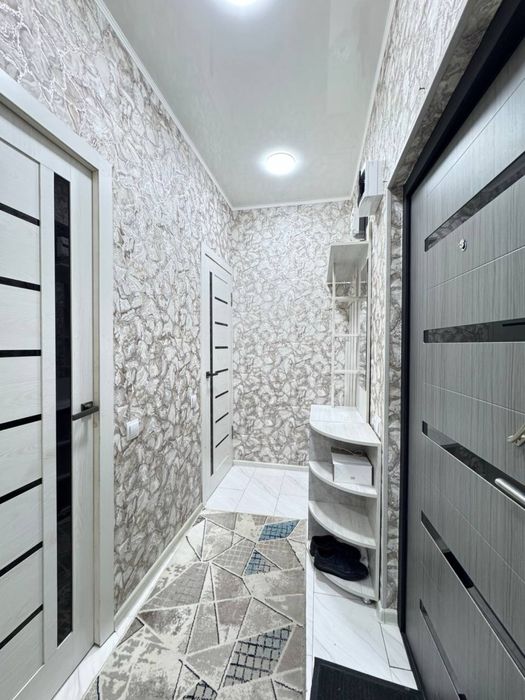 Срочно продам квартиру,метро Чилонзар 16 квартал ! Евроремонт