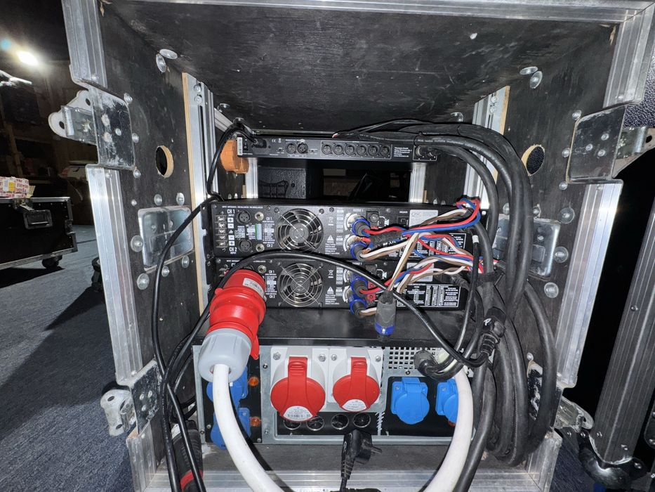 Qsc   RMX2450 (distributie si stabilizator)