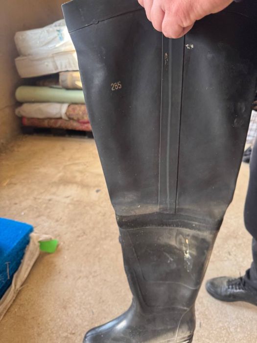 Резионвые сапоги