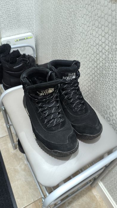 Clarks и north face