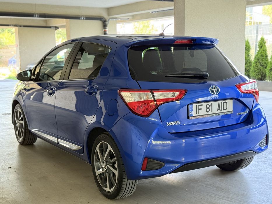 Toyota yaris 2018 Hybrid cutie automata panorama