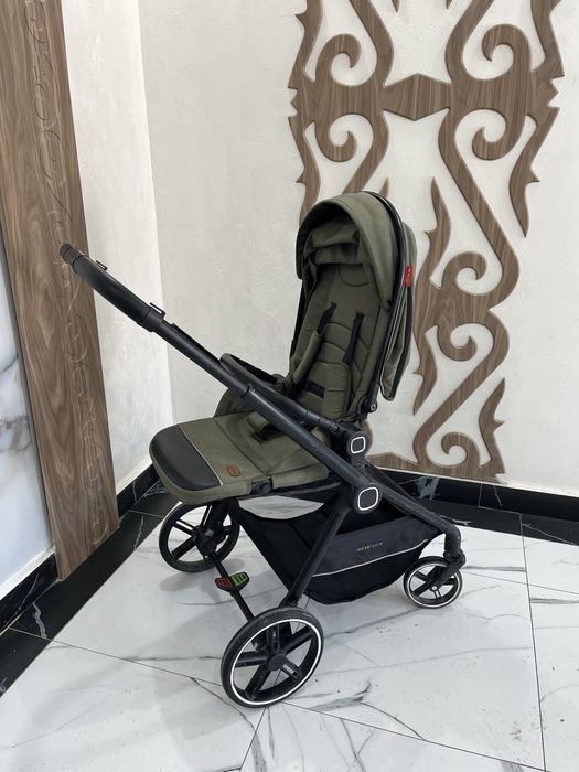 Продам детскую коляску