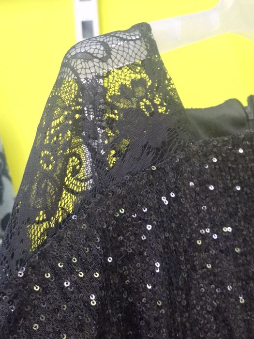 Платье с пайетками