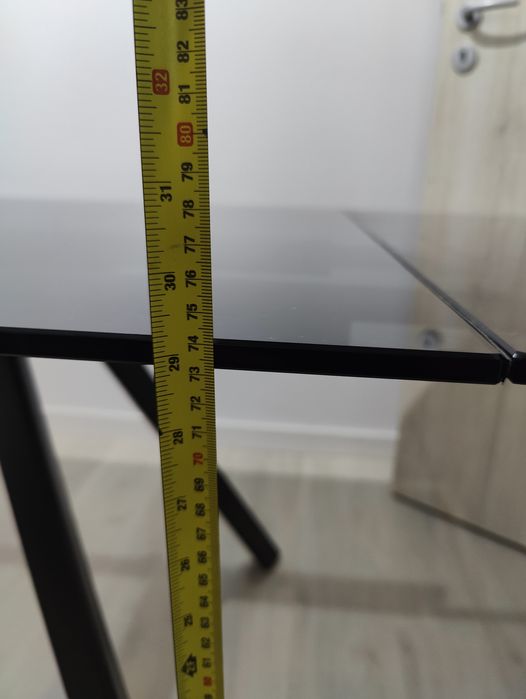 Masa extensibila sticla securizata fumurie + cadru metalic negru (240 cm)