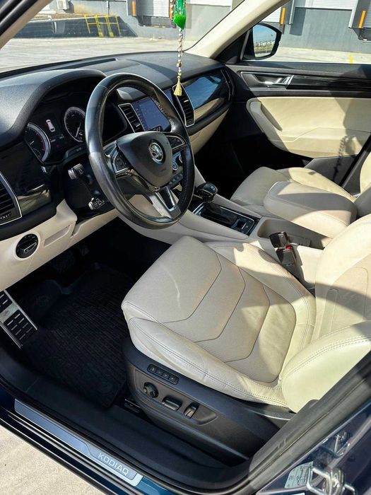 Skoda Kodiaq 2.0 Benzina ,190 CP,4x4, Full LED, Prim Proprietar