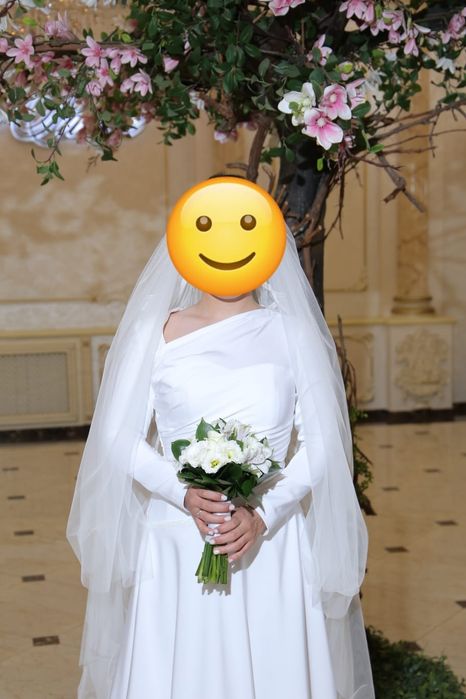 Продаётся дизайнерское свадебное платье