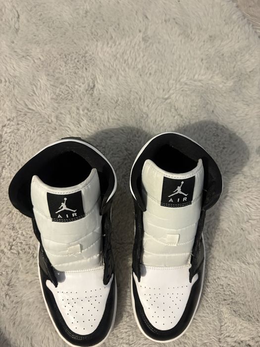 Nike air jordan 1 mid   Оригинални!!!