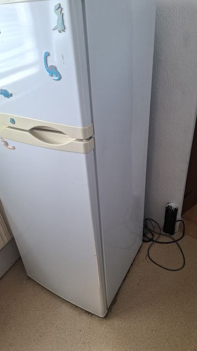 Хладилник Whirlpool с горна камера