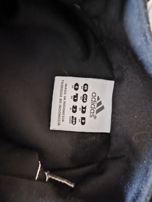 Продам спортивный костюм