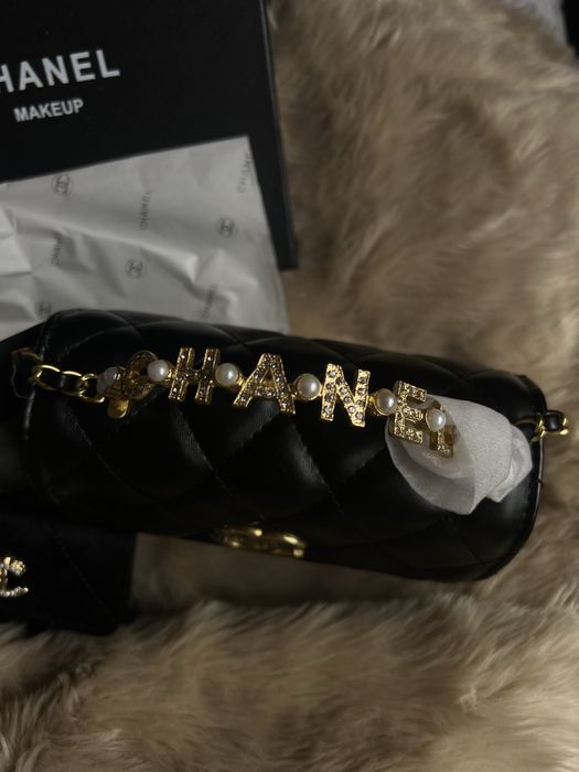 Черна чанта C hanel