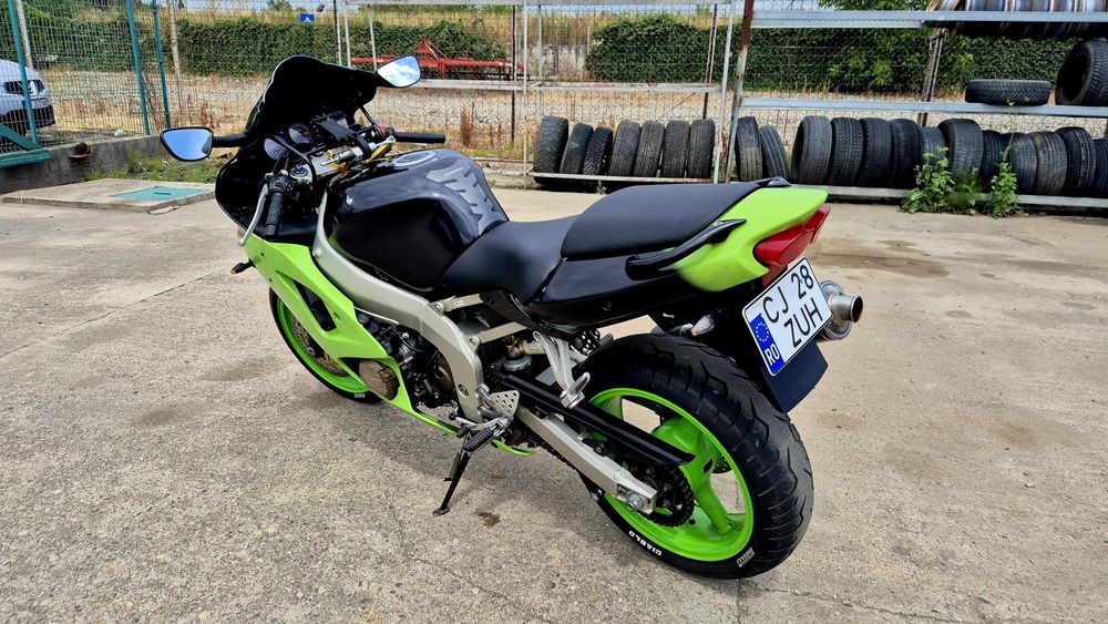 Se vinde  URGENT Kawasaki ninja zx6r