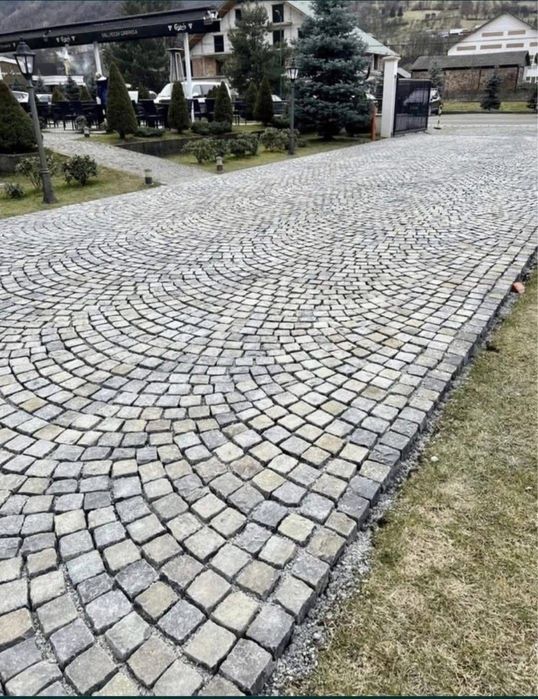 Vand si montez piatra cubica