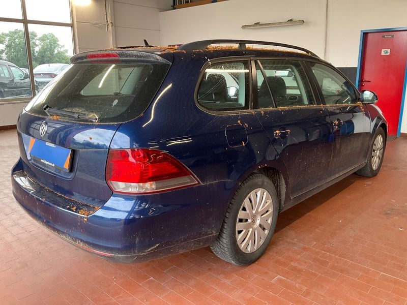 Volkswagen Golf VI 1.6 TDI Trendline BlueMotion Tech 2011