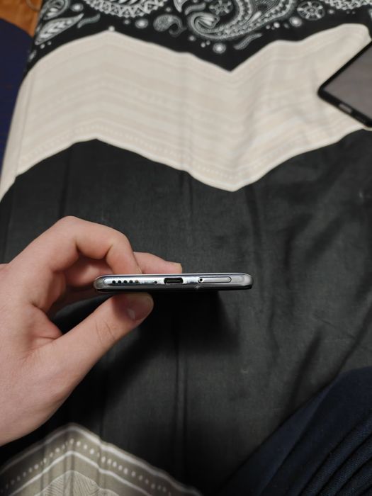 Telefon Poco F3 8gb/256 gb