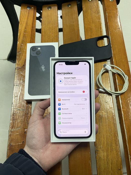 Продам IPhone 13 128gb
