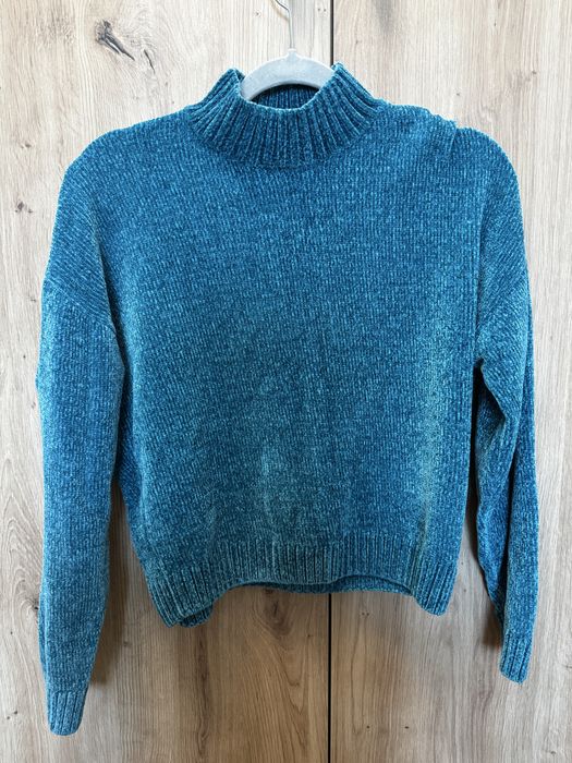 Мек тюркоазено син пуловер