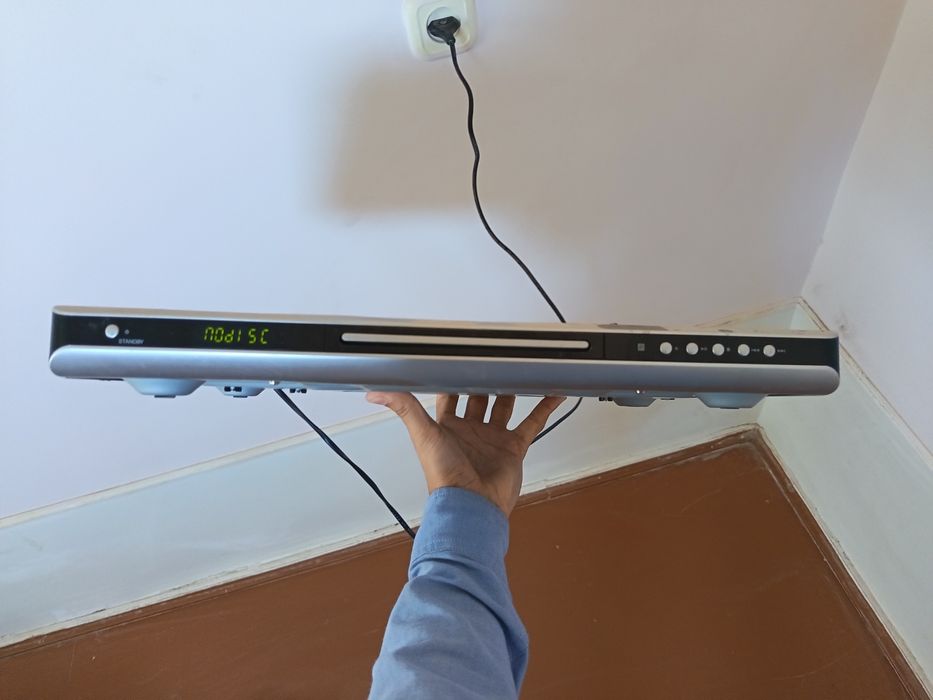 DVD тюнер две колонки с центром управления кассетные DVD