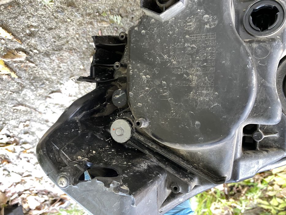 Far Suzuki vitara 4 2015 - 2020 faruri stanga dreapta led