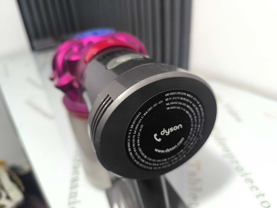 Aspirator Dyson V7 Motorhead fără fir