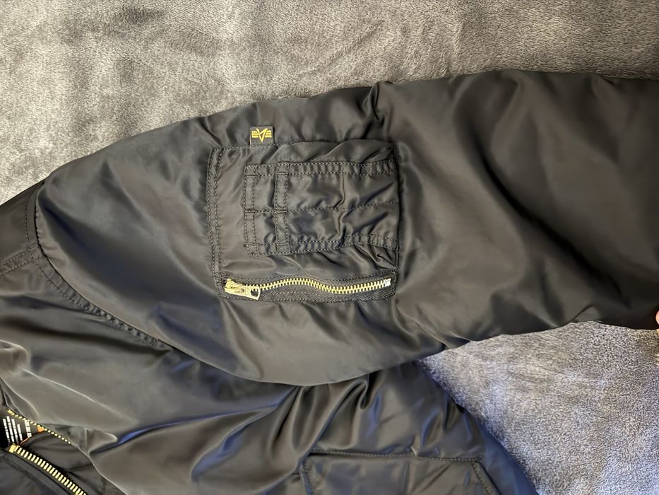 Alpha Indistries MA-1 Flight Jacket