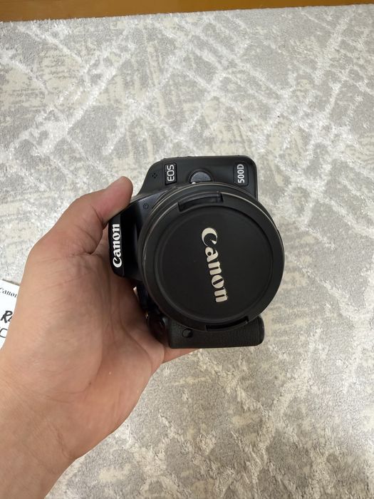 canon 500d sotiladi yangidek kam ishlatilgan ishlashda momo yoq