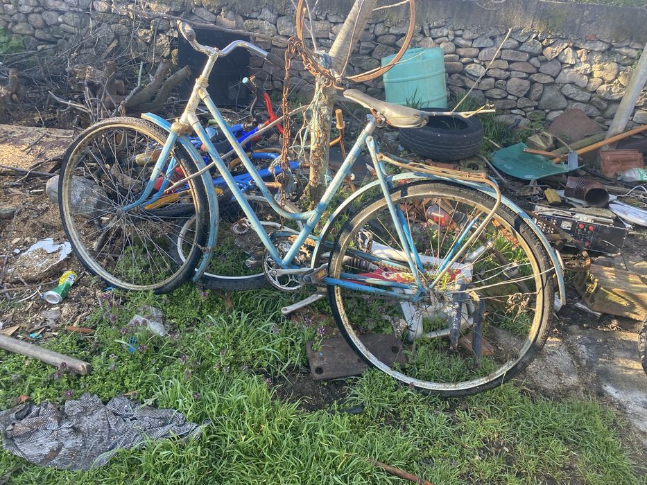 Продавам колелета