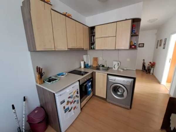 Продава се Тристаен апартамент в к.к. Слънчев бряг - 65 кв.м за 724 €/кв.м - Снимка #2